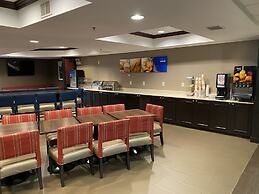 Comfort Suites Newark - Harrison