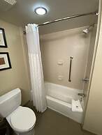 Comfort Suites Newark - Harrison