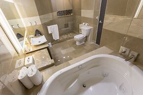 Holiday Inn Queretaro Zona Diamante by IHG