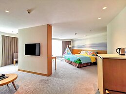 Crowne Plaza Zhuhai City Center by IHG