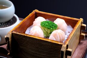 Crowne Plaza Zhuhai City Center by IHG