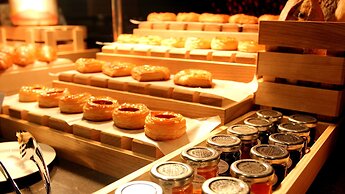 Crowne Plaza Zhuhai City Center by IHG