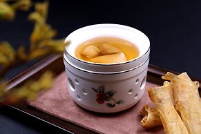 Crowne Plaza Zhuhai City Center by IHG