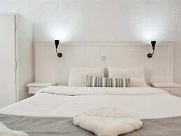 Artemis Suites