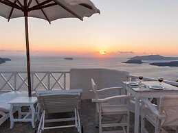 Artemis Suites