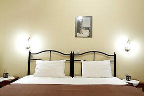 Mpalkoni Sti Monemvasia