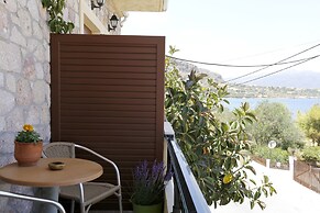 Mpalkoni Sti Monemvasia