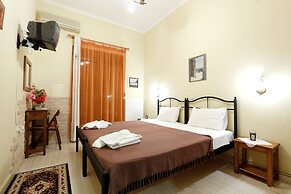 Mpalkoni Sti Monemvasia