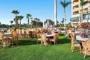 Hilton Pyramids Golf