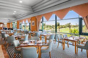 Hilton Pyramids Golf