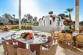 Hilton Pyramids Golf