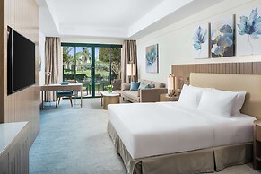 Hilton Pyramids Golf
