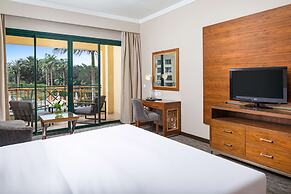 Hilton Pyramids Golf