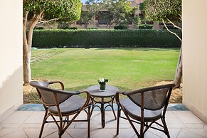 Hilton Pyramids Golf