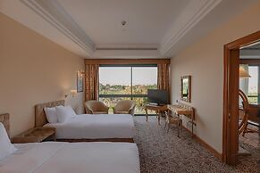 Hilton Pyramids Golf