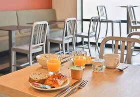 B&B HOTEL Les Sables-d'Olonne Centre Gare