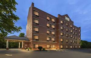 Spark by Hilton Woburn Boston