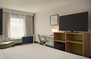 Spark by Hilton Woburn Boston