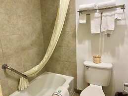 Super 8 by Wyndham Albuquerque Downtown