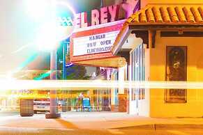 Super 8 by Wyndham Albuquerque Downtown