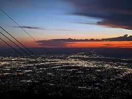 Super 8 by Wyndham Albuquerque Downtown