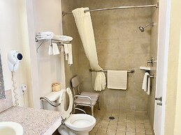 Super 8 by Wyndham Albuquerque Downtown