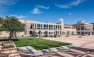 Super 8 by Wyndham Albuquerque Downtown