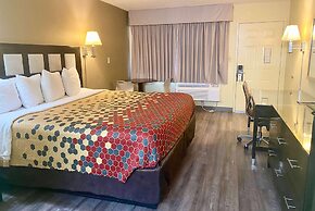 Super 8 by Wyndham Albuquerque Downtown