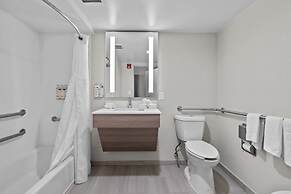 Holiday Inn Express West Point by IHG