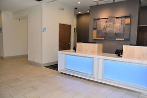 Holiday Inn Express And Suites by IHG