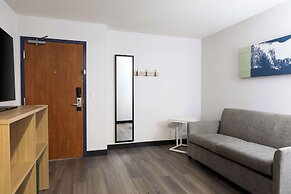 Spark by Hilton Guelph