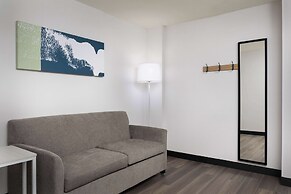 Spark by Hilton Guelph