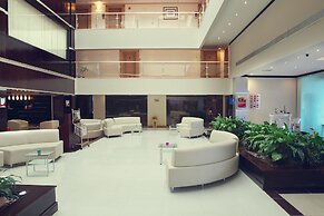 Ramada by Wyndham Qurum Beach