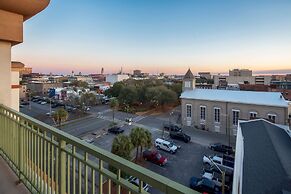 DoubleTree by Hilton Hotel Savannah Historic District