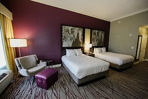 DoubleTree by Hilton Hotel Savannah Historic District