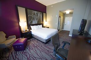 DoubleTree by Hilton Hotel Savannah Historic District