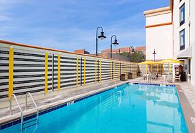 DoubleTree by Hilton Hotel Savannah Historic District