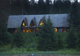 Glacier Bay Lodge