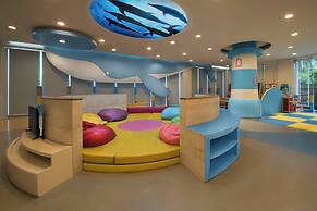 Marriott's Phuket Beach Club