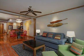 Marriott's Phuket Beach Club