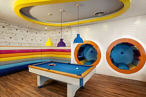 Marriott's Phuket Beach Club