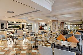 Marriott's Phuket Beach Club