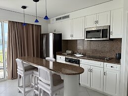 Sapphire Beach Club Resort