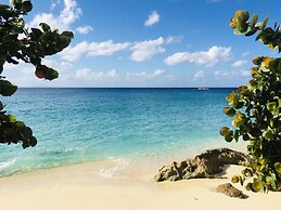 Sapphire Beach Club Resort