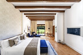 The St. Regis Mardavall Mallorca Resort