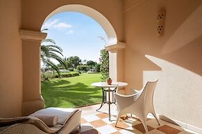 The St. Regis Mardavall Mallorca Resort