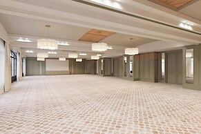 The St. Regis Mardavall Mallorca Resort