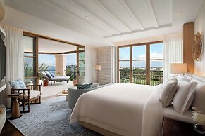 The St. Regis Mardavall Mallorca Resort