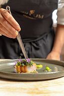 The St. Regis Mardavall Mallorca Resort