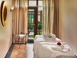 The St. Regis Mardavall Mallorca Resort